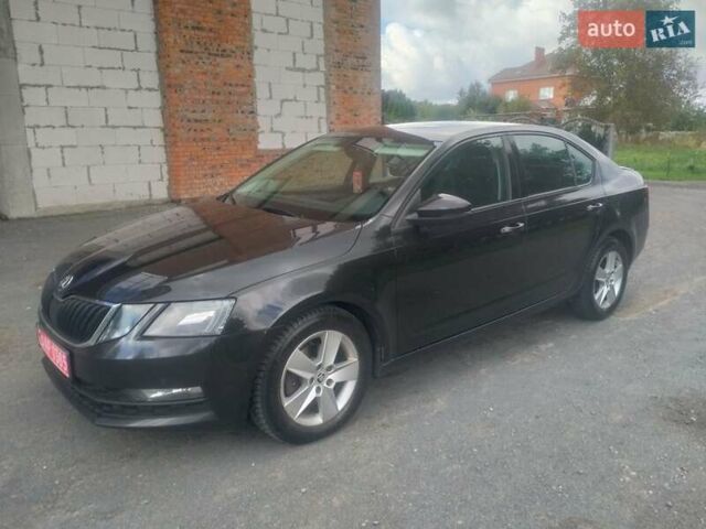 Чорний Шкода Октавія, об'ємом двигуна 1.6 л та пробігом 210 тис. км за 11900 $, фото 1 на Automoto.ua
