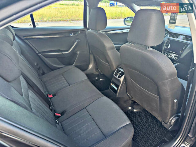 Черный Шкода Октавия, объемом двигателя 2.01 л и пробегом 165 тыс. км за 18550 $, фото 52 на Automoto.ua