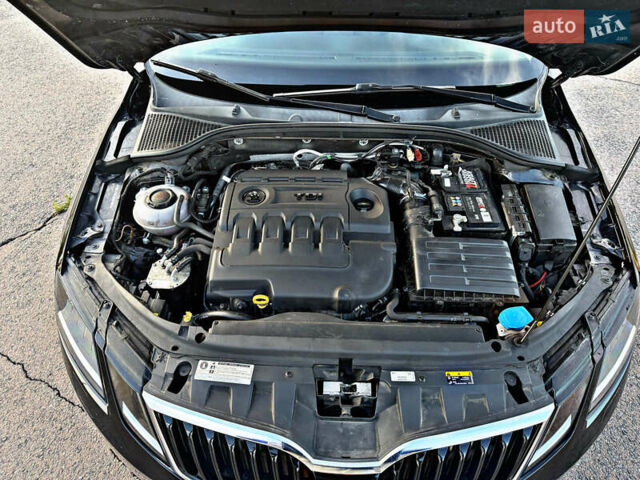 Чорний Шкода Октавія, об'ємом двигуна 2.01 л та пробігом 165 тис. км за 18550 $, фото 28 на Automoto.ua