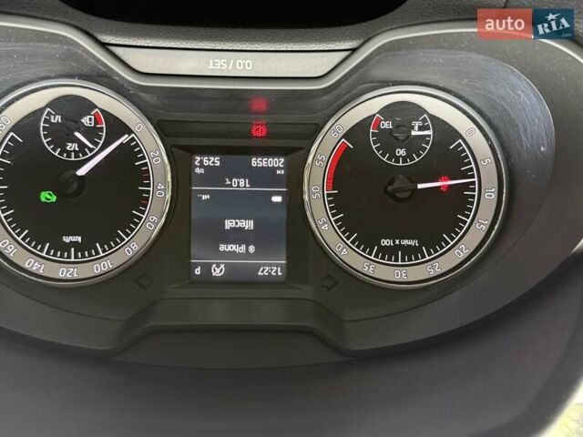 Шкода Октавия 2018 в Львове на Automoto.ua Черный Шкода Октавия, объемом двигателя 1.97 л и пробегом 200 тыс. км за 17900 $, фото 8 на Automoto.ua