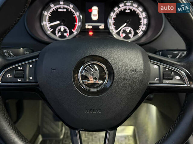 Черный Шкода Октавия, объемом двигателя 1.6 л и пробегом 61 тыс. км за 15900 $, фото 20 на Automoto.ua