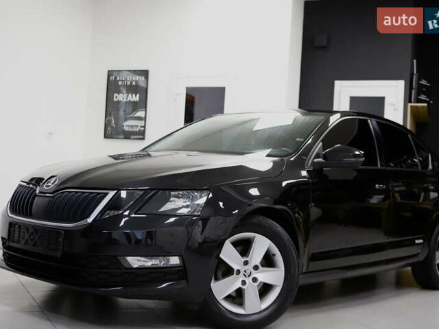 Черный Шкода Октавия, объемом двигателя 1.97 л и пробегом 163 тыс. км за 15900 $, фото 2 на Automoto.ua