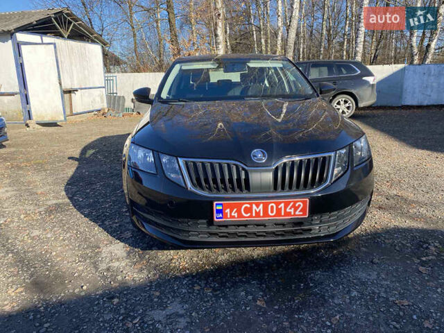 Черный Шкода Октавия, объемом двигателя 1.6 л и пробегом 232 тыс. км за 10700 $, фото 2 на Automoto.ua
