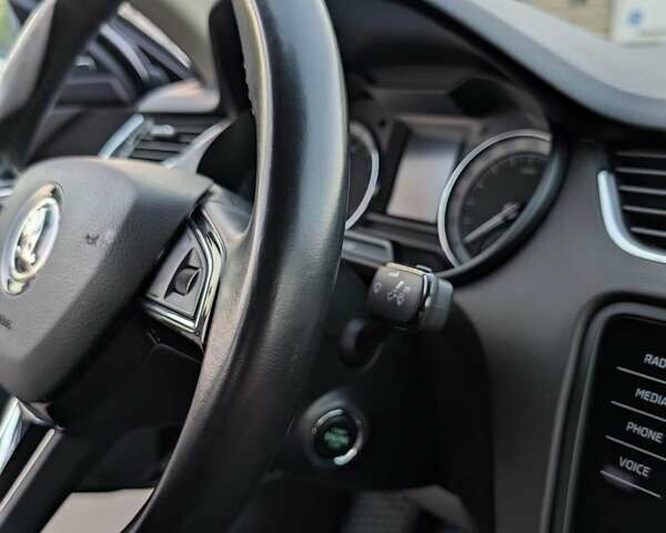 Черный Шкода Октавия, объемом двигателя 1.97 л и пробегом 195 тыс. км за 18200 $, фото 16 на Automoto.ua