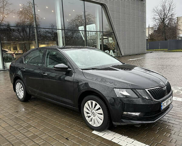 Черный Шкода Октавия, объемом двигателя 1.4 л и пробегом 119 тыс. км за 11500 $, фото 2 на Automoto.ua