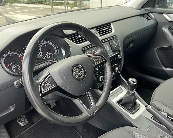 Чорний Шкода Октавія, об'ємом двигуна 1.4 л та пробігом 134 тис. км за 11878 $, фото 15 на Automoto.ua