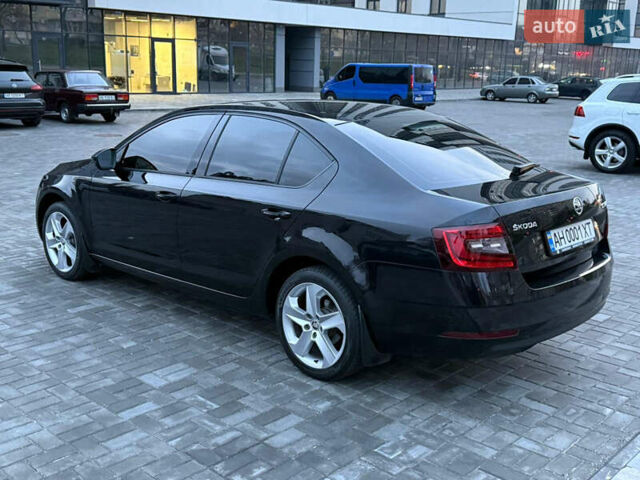 Черный Шкода Октавия, объемом двигателя 1.6 л и пробегом 61 тыс. км за 15900 $, фото 6 на Automoto.ua