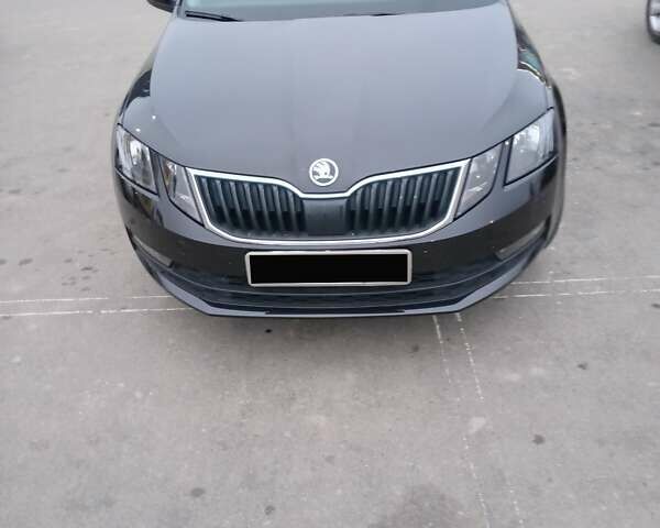 Черный Шкода Октавия, объемом двигателя 1.6 л и пробегом 93 тыс. км за 16000 $, фото 6 на Automoto.ua