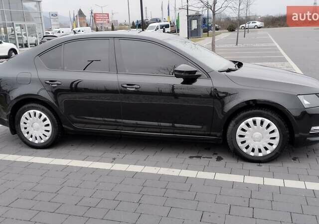Чорний Шкода Октавія, об'ємом двигуна 1.6 л та пробігом 178 тис. км за 14300 $, фото 4 на Automoto.ua