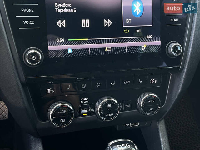 Чорний Шкода Октавія, об'ємом двигуна 2 л та пробігом 208 тис. км за 17999 $, фото 19 на Automoto.ua