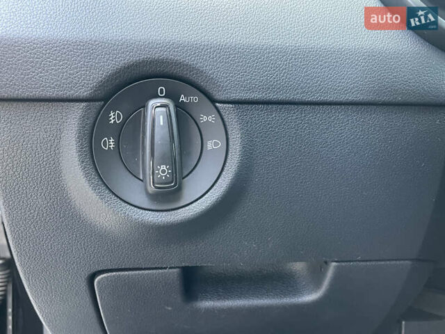 Чорний Шкода Октавія, об'ємом двигуна 2 л та пробігом 208 тис. км за 17999 $, фото 15 на Automoto.ua