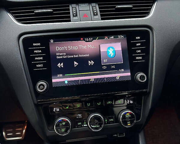 Черный Шкода Октавия, объемом двигателя 1.4 л и пробегом 140 тыс. км за 15500 $, фото 17 на Automoto.ua