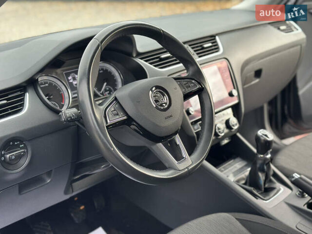 Шкода Октавия 2019 в Береговом на Automoto.ua Черный Шкода Октавия, объемом двигателя 1.97 л и пробегом 244 тыс. км за 15500 $, фото 16 на Automoto.ua