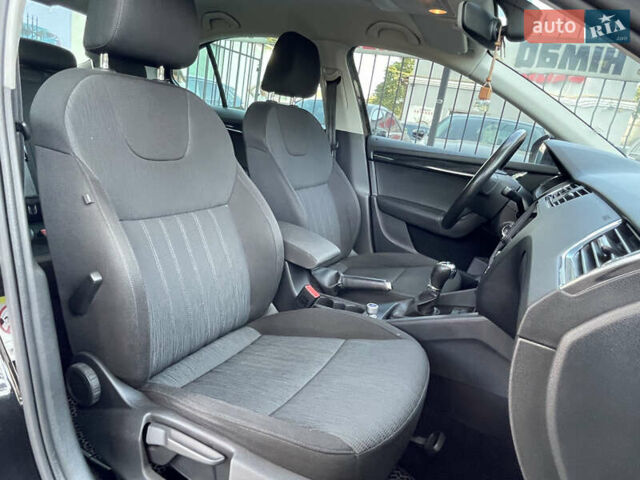 Чорний Шкода Октавія, об'ємом двигуна 2 л та пробігом 208 тис. км за 17999 $, фото 11 на Automoto.ua