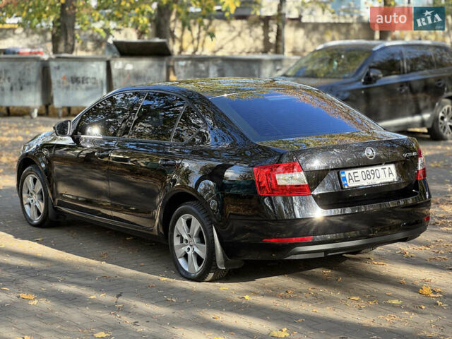 Черный Шкода Октавия, объемом двигателя 1.6 л и пробегом 99 тыс. км за 15700 $, фото 9 на Automoto.ua