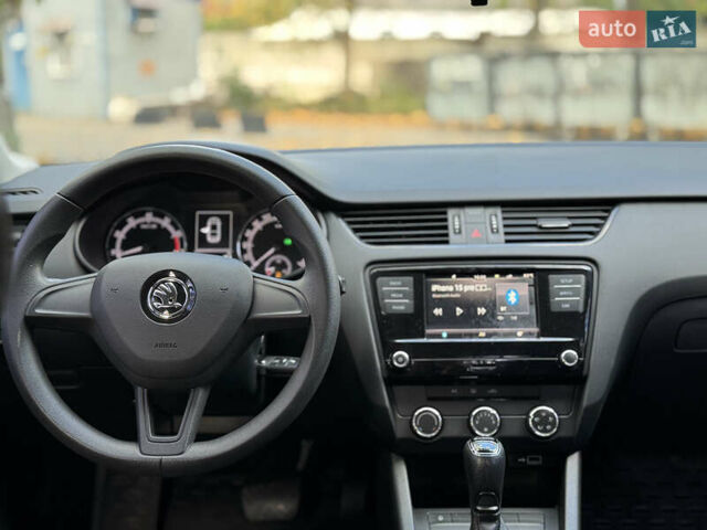 Черный Шкода Октавия, объемом двигателя 1.6 л и пробегом 99 тыс. км за 15700 $, фото 21 на Automoto.ua