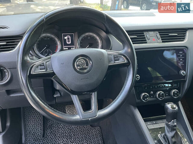 Чорний Шкода Октавія, об'ємом двигуна 2 л та пробігом 208 тис. км за 17999 $, фото 16 на Automoto.ua