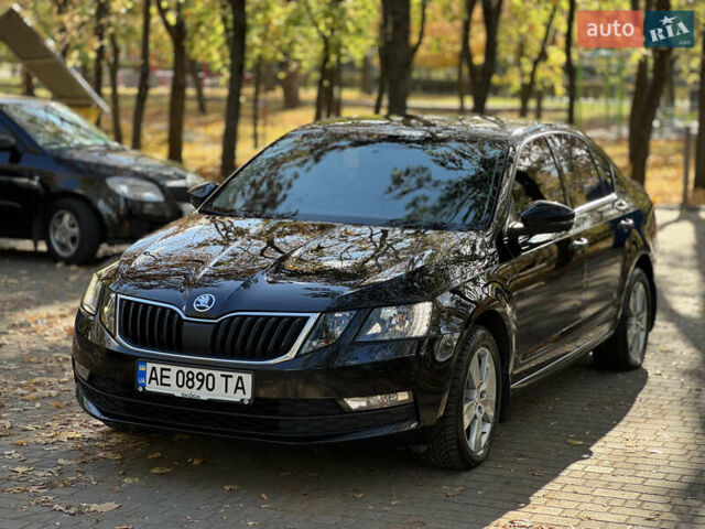 Черный Шкода Октавия, объемом двигателя 1.6 л и пробегом 99 тыс. км за 15700 $, фото 6 на Automoto.ua