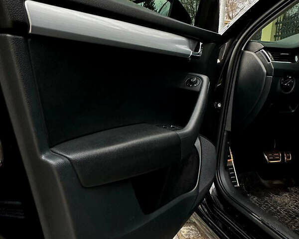 Черный Шкода Октавия, объемом двигателя 1.4 л и пробегом 140 тыс. км за 15500 $, фото 11 на Automoto.ua