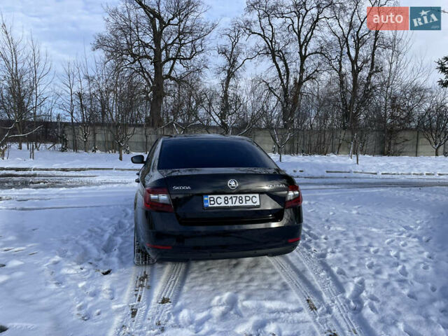Черный Шкода Октавия, объемом двигателя 1.6 л и пробегом 221 тыс. км за 15200 $, фото 4 на Automoto.ua