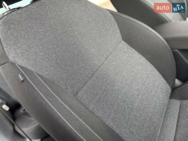 Черный Шкода Октавия, объемом двигателя 2 л и пробегом 124 тыс. км за 18900 $, фото 38 на Automoto.ua