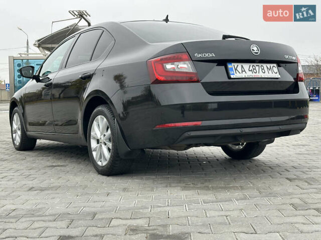 Черный Шкода Октавия, объемом двигателя 1.4 л и пробегом 87 тыс. км за 16700 $, фото 5 на Automoto.ua