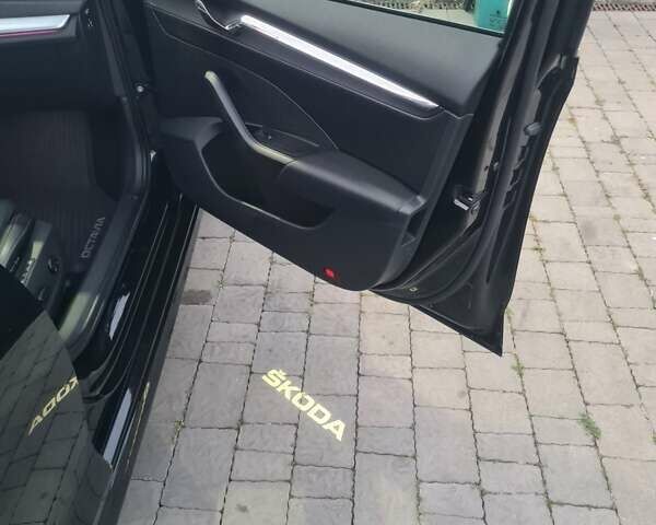 Шкода Октавия 2020 в Ужгороде на Automoto.ua Черный Шкода Октавия, объемом двигателя 0 л и пробегом 139 тыс. км за 25999 $, фото 6 на Automoto.ua