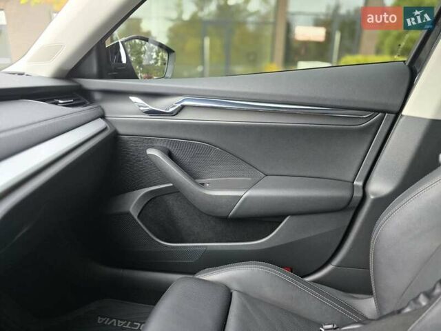 Шкода Октавия 2020 в Ужгороде на Automoto.ua Черный Шкода Октавия, объемом двигателя 0 л и пробегом 139 тыс. км за 25999 $, фото 48 на Automoto.ua