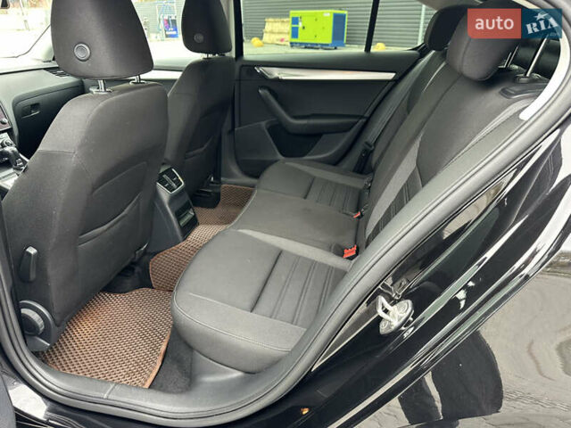 Черный Шкода Октавия, объемом двигателя 1.4 л и пробегом 87 тыс. км за 16700 $, фото 29 на Automoto.ua