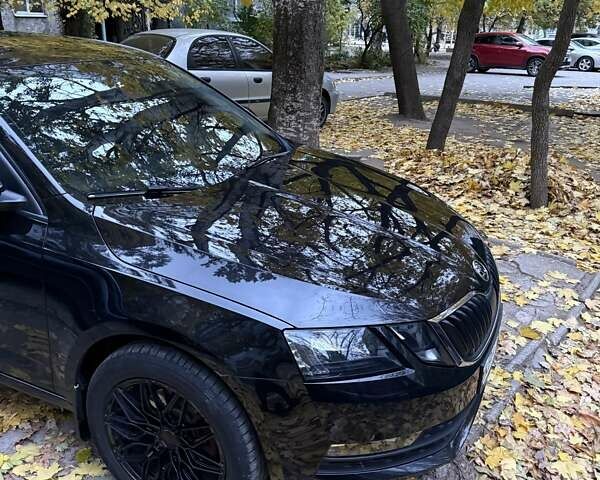 Шкода Октавия 2020 в Запорожье на Automoto.ua Черный Шкода Октавия, объемом двигателя 1.4 л и пробегом 146 тыс. км за 16400 $, фото 2 на Automoto.ua