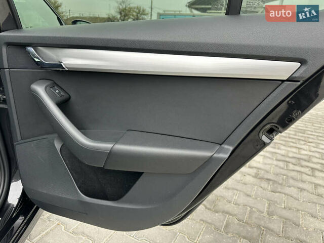 Черный Шкода Октавия, объемом двигателя 1.4 л и пробегом 87 тыс. км за 16700 $, фото 33 на Automoto.ua