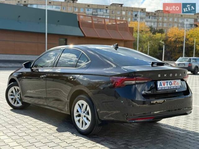 Шкода Октавия 2024 в Кривом Роге на Automoto.ua Черный Шкода Октавия, объемом двигателя 1.4 л и пробегом 19 тыс. км за 27500 $, фото 13 на Automoto.ua