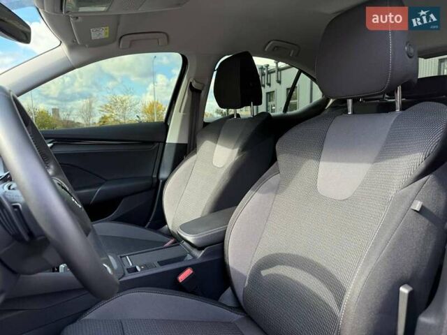 Шкода Октавия 2024 в Кривом Роге на Automoto.ua Черный Шкода Октавия, объемом двигателя 1.4 л и пробегом 19 тыс. км за 27500 $, фото 24 на Automoto.ua