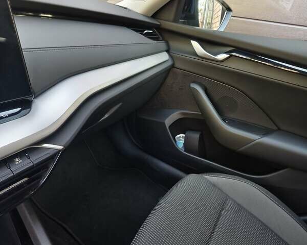 Черный Шкода Октавия, объемом двигателя 1.4 л и пробегом 18 тыс. км за 27500 $, фото 13 на Automoto.ua