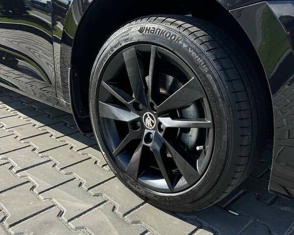 Шкода Октавия 2024 в Днепре (Днепропетровске) на Automoto.ua Черный Шкода Октавия, объемом двигателя 1.4 л и пробегом 29 тыс. км за 26850 $, фото 22 на Automoto.ua