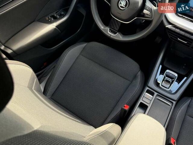 Шкода Октавия 2024 в Кривом Роге на Automoto.ua Черный Шкода Октавия, объемом двигателя 1.4 л и пробегом 19 тыс. км за 27500 $, фото 43 на Automoto.ua