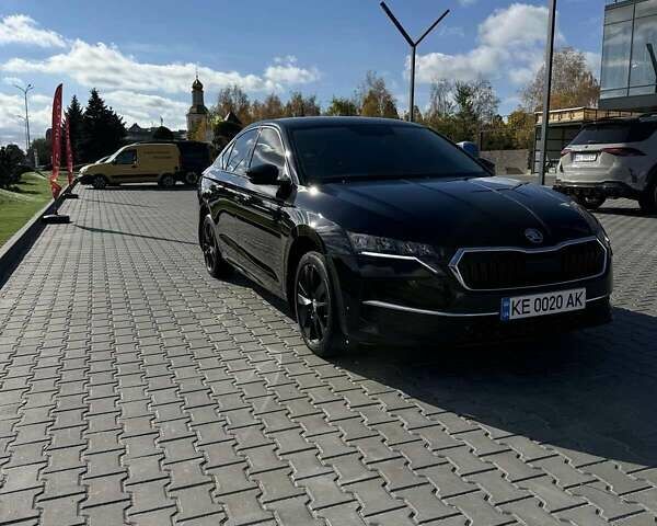 Шкода Октавия 2024 в Днепре (Днепропетровске) на Automoto.ua Черный Шкода Октавия, объемом двигателя 1.4 л и пробегом 29 тыс. км за 26850 $, фото 2 на Automoto.ua