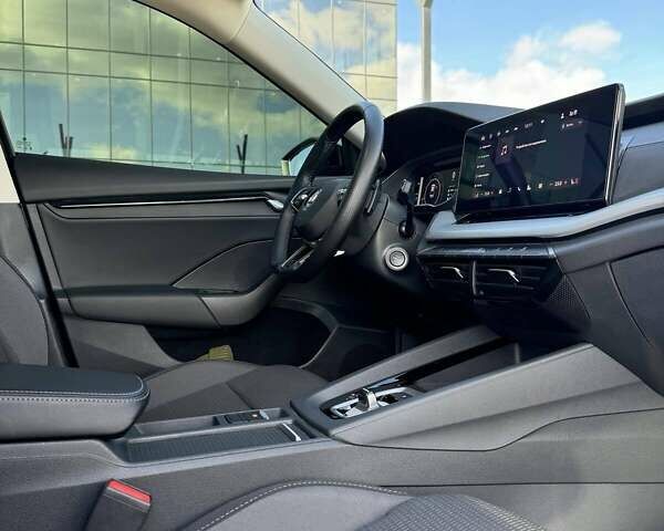 Шкода Октавия 2024 в Днепре (Днепропетровске) на Automoto.ua Черный Шкода Октавия, объемом двигателя 1.4 л и пробегом 29 тыс. км за 26850 $, фото 18 на Automoto.ua