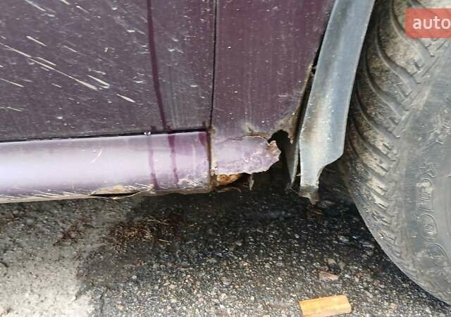 Фиолетовый Шкода Октавия, объемом двигателя 1.6 л и пробегом 210 тыс. км за 3600 $, фото 3 на Automoto.ua