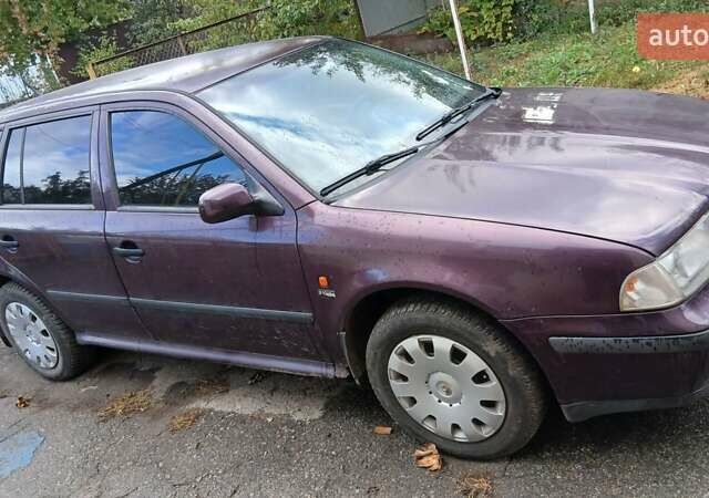 Фиолетовый Шкода Октавия, объемом двигателя 1.6 л и пробегом 210 тыс. км за 3600 $, фото 6 на Automoto.ua