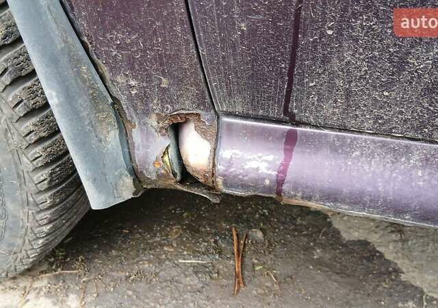 Фиолетовый Шкода Октавия, объемом двигателя 1.6 л и пробегом 210 тыс. км за 3600 $, фото 7 на Automoto.ua