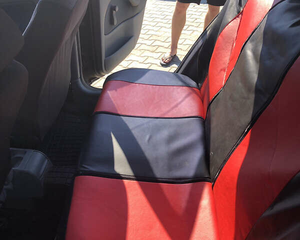 Фіолетовий Шкода Октавія, об'ємом двигуна 1.6 л та пробігом 347 тис. км за 2500 $, фото 6 на Automoto.ua