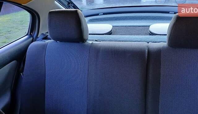 Фиолетовый Шкода Октавия, объемом двигателя 1.6 л и пробегом 305 тыс. км за 3500 $, фото 7 на Automoto.ua