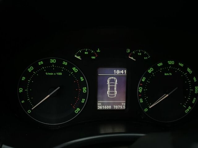 Коричневый Шкода Октавия, объемом двигателя 1.9 л и пробегом 330 тыс. км за 4100 $, фото 10 на Automoto.ua