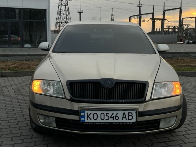 Коричневый Шкода Октавия, объемом двигателя 1.9 л и пробегом 330 тыс. км за 4100 $, фото 2 на Automoto.ua