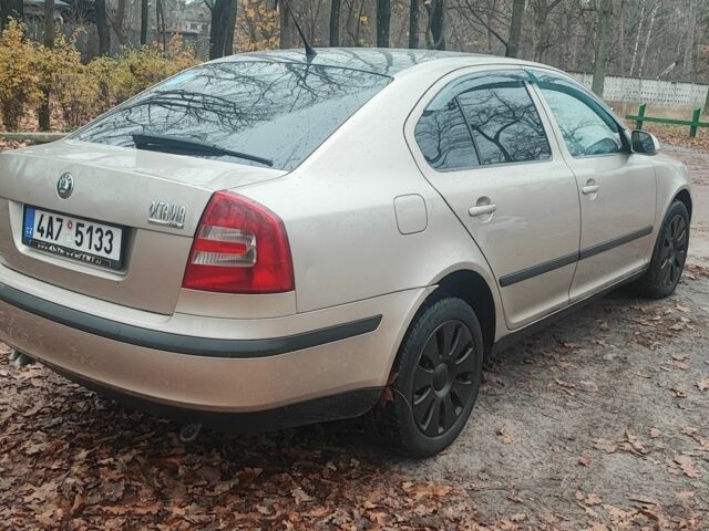 Коричневый Шкода Октавия, объемом двигателя 1.9 л и пробегом 318 тыс. км за 2450 $, фото 10 на Automoto.ua