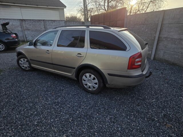 Коричневый Шкода Октавия, объемом двигателя 1.6 л и пробегом 220 тыс. км за 4400 $, фото 1 на Automoto.ua