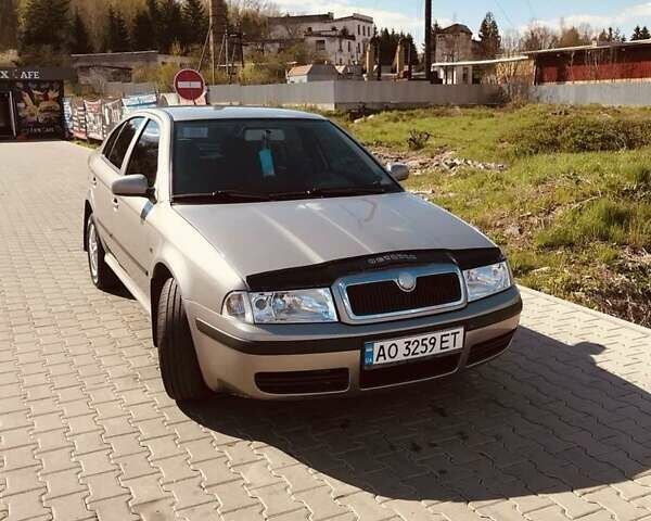 Коричневый Шкода Октавия, объемом двигателя 1.9 л и пробегом 330 тыс. км за 5200 $, фото 6 на Automoto.ua