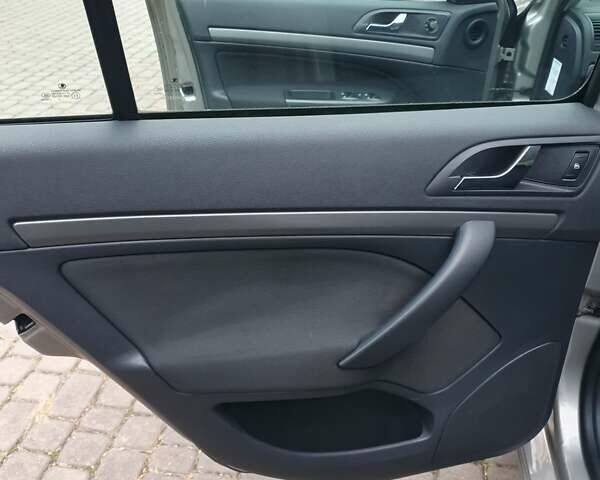 Шкода Октавія 2008 у Рівному на Automoto.ua Коричневий Шкода Октавія, об'ємом двигуна 1.6 л та пробігом 251 тис. км за 6650 $, фото 30 на Automoto.ua