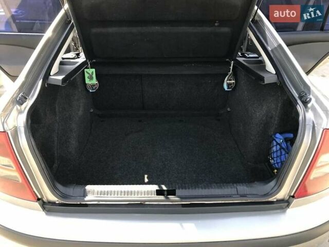 Коричневый Шкода Октавия, объемом двигателя 1.9 л и пробегом 330 тыс. км за 5200 $, фото 5 на Automoto.ua